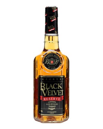 Black Velvet Reserve 8 jaar oud